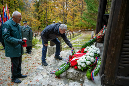Polaganje vencev, Foto: Nik Bertoncelj, za Gorenjski glas